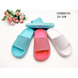 CHILDREN'S SLIPPERS AND SANDALS