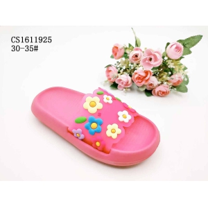 CHILDREN'S SLIPPERS AND SANDALS