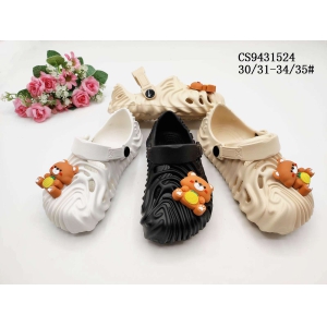 CHILDREN'S SLIPPERS AND SANDALS