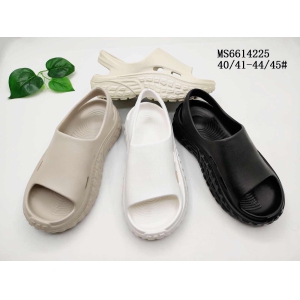 MEN'S SLIPPERS AND SANDALS