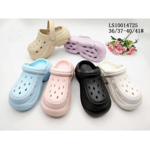 LADY'S FASHION SLIPPERS AND SANDALS