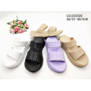 LADY'S FASHION SLIPPERS AND SANDALS