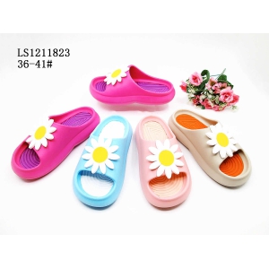 LADY'S FASHION SLIPPERS AND SANDALS