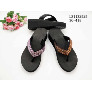 LADY'S FASHION SLIPPERS AND SANDALS