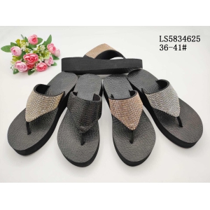 LADY'S FASHION SLIPPERS AND SANDALS