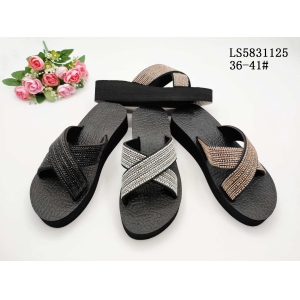 LADY'S FASHION SLIPPERS AND SANDALS