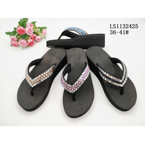 LADY'S FASHION SLIPPERS AND SANDALS