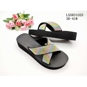 LADY'S FASHION SLIPPERS AND SANDALS