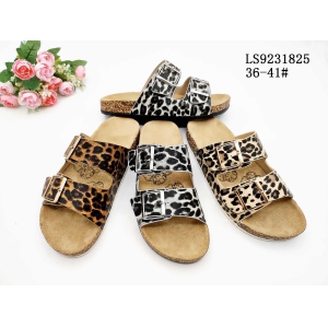 LADY'S FASHION SLIPPERS AND SANDALS