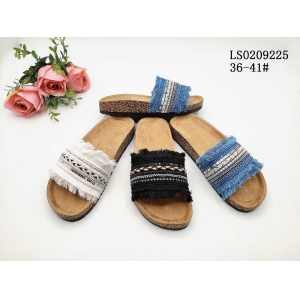 LADY'S FASHION SLIPPERS AND SANDALS