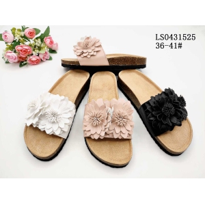 LADY'S FASHION SLIPPERS AND SANDALS