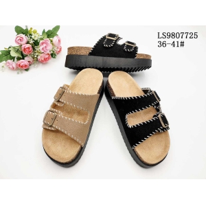 LADY'S FASHION SLIPPERS AND SANDALS