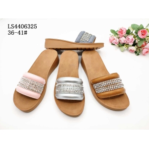 LADY'S FASHION SLIPPERS AND SANDALS