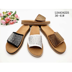 LADY'S FASHION SLIPPERS AND SANDALS