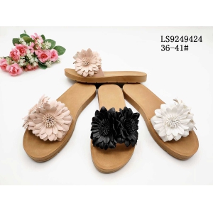 LADY'S FASHION SLIPPERS AND SANDALS