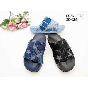 CHILDREN'S SLIPPERS AND SANDALS