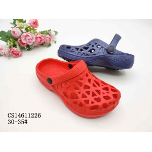 CHILDREN'S SLIPPERS AND SANDALS