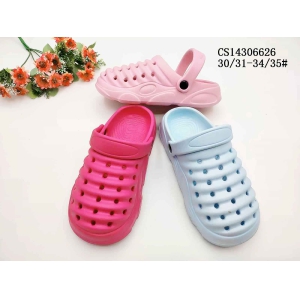 CHILDREN'S SLIPPERS AND SANDALS