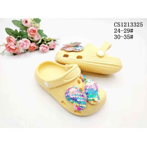 CHILDREN'S SLIPPERS AND SANDALS