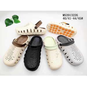MEN'S SLIPPERS AND SANDALS