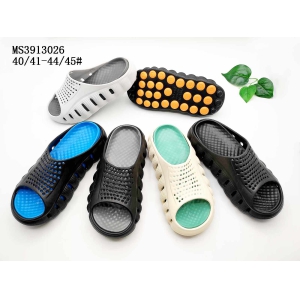 MEN'S SLIPPERS AND SANDALS