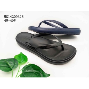 MEN'S SLIPPERS AND SANDALS