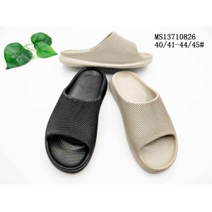 MEN'S SLIPPERS AND SANDALS