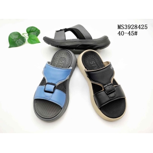 MEN'S SLIPPERS AND SANDALS