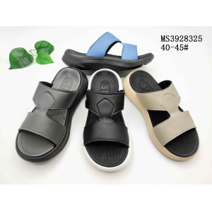 MEN'S SLIPPERS AND SANDALS