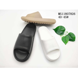 MEN'S SLIPPERS AND SANDALS