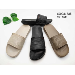 MEN'S SLIPPERS AND SANDALS