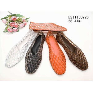 LADY'S FASHION SLIPPERS AND SANDALS