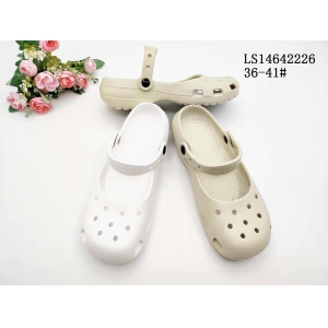 LADY'S FASHION SLIPPERS AND SANDALS