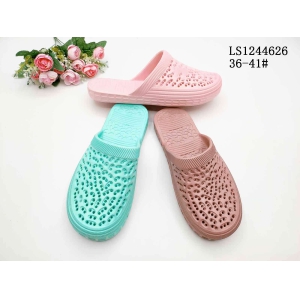LADY'S FASHION SLIPPERS AND SANDALS