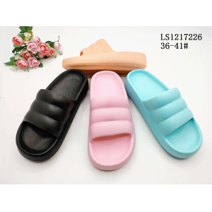 LADY'S FASHION SLIPPERS AND SANDALS