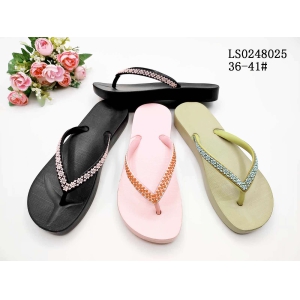 LADY'S FASHION SLIPPERS AND SANDALS