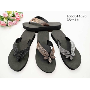 LADY'S FASHION SLIPPERS AND SANDALS