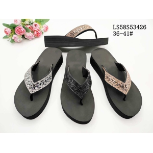 LADY'S FASHION SLIPPERS AND SANDALS