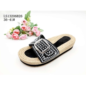 LADY'S FASHION SLIPPERS AND SANDALS