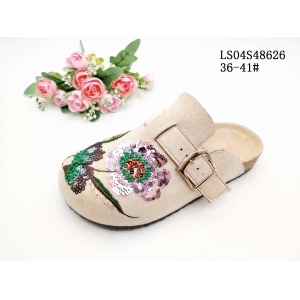 LADY'S FASHION SLIPPERS AND SANDALS