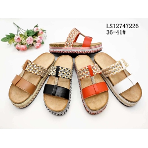 LADY'S FASHION SLIPPERS AND SANDALS