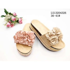 LADY'S FASHION SLIPPERS AND SANDALS
