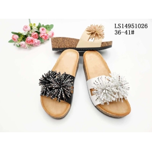 LADY'S FASHION SLIPPERS AND SANDALS
