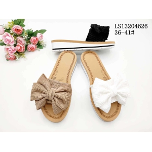 LADY'S FASHION SLIPPERS AND SANDALS