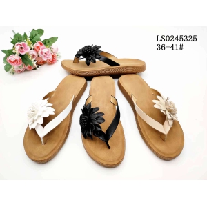 LADY'S FASHION SLIPPERS AND SANDALS